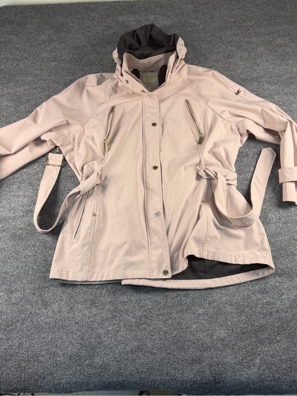 Michael Kors Women’s Hooded Soft Shell Rain Jacket Size 2X Blush Pink Belted